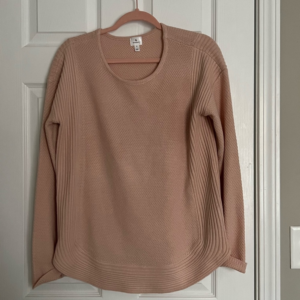 Cute Dress Barn size M sweater